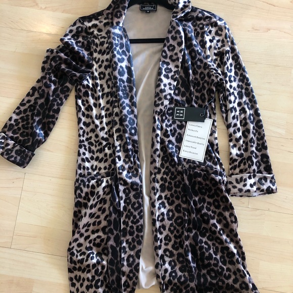 Have Jackets & Blazers - HAVE Fashion- Velour leopard jacket